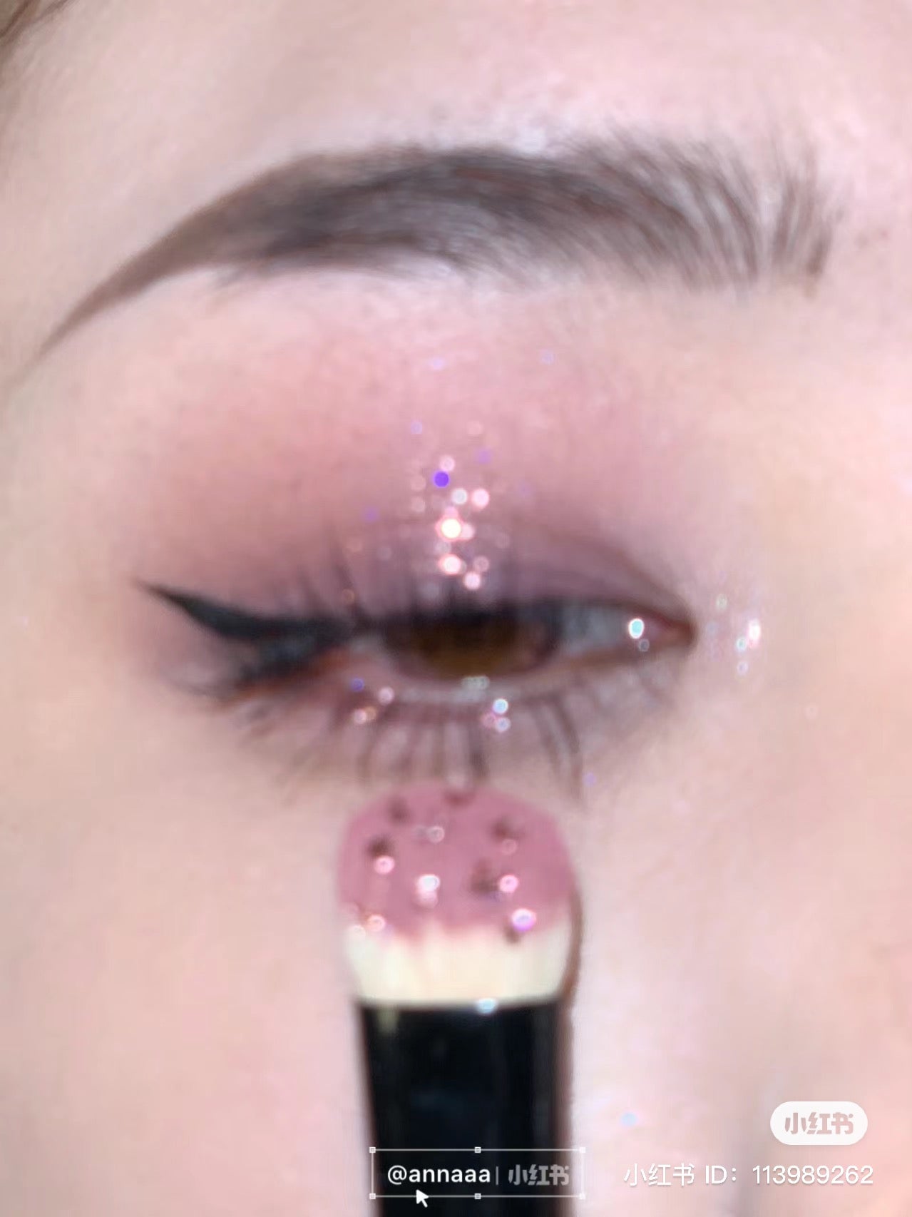 Colourpop | Menage a muah 12色眼影盤