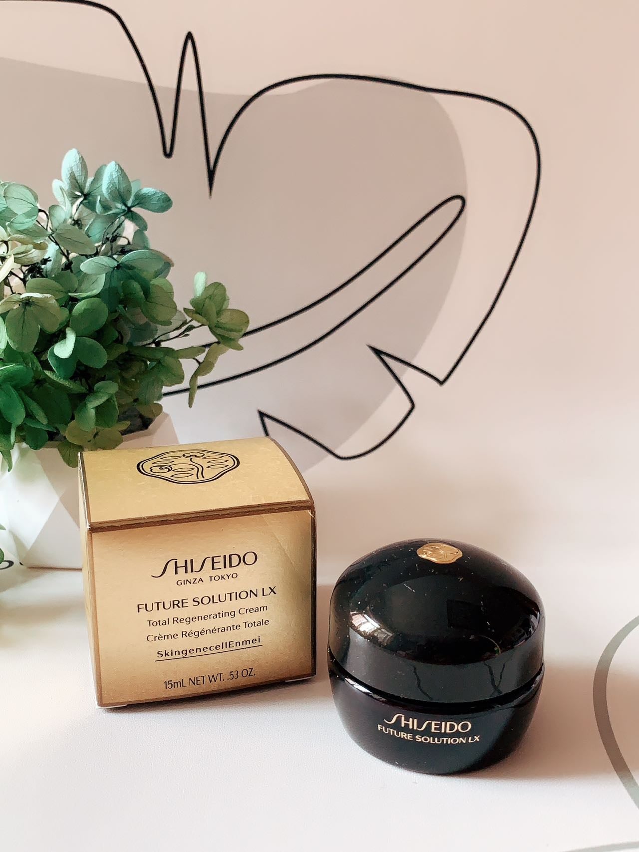 Shiseido Futrue Solution LX
夜琉璃抗老乳霜15ml