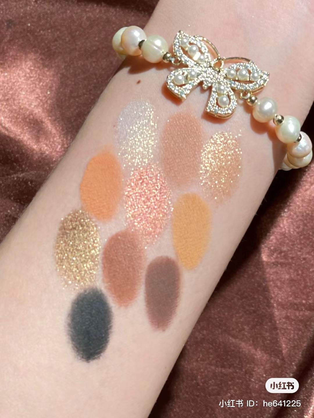 Colourpop | Roaring hearts 10色眼影盤