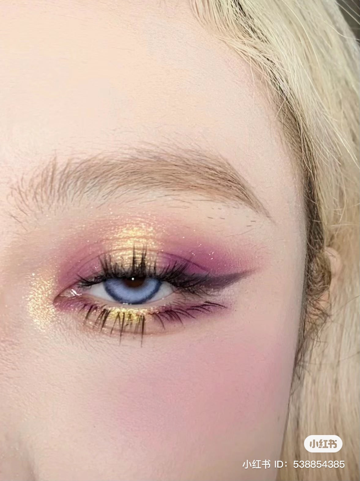 Colourpop | Cabana Club 12色眼影盤