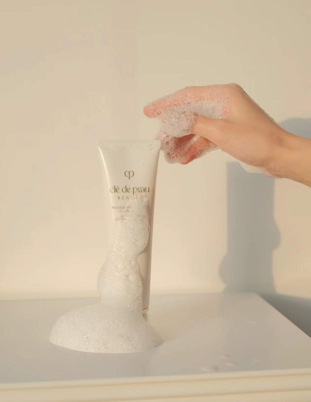 CPB | 清爽型洗面奶125ml