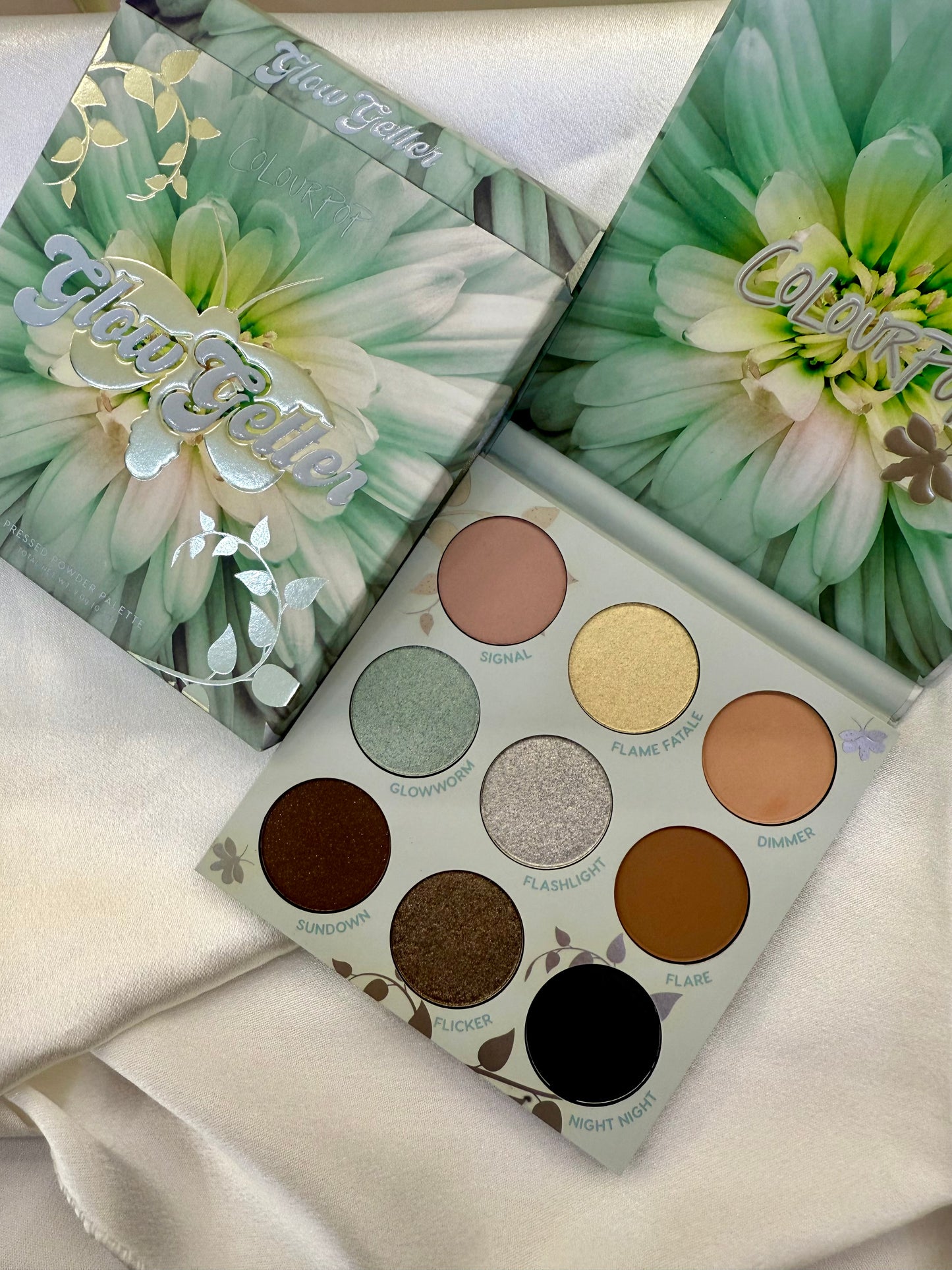 Colourpop | Glow Getter | 螢火蟲眼影盤